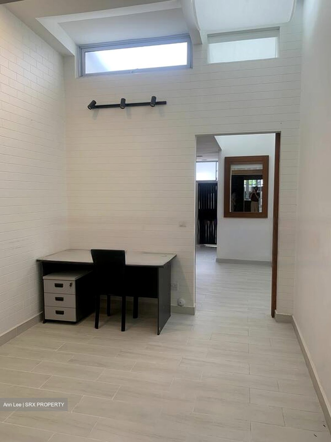Shrewsbury Road (D11), Terrace #443203231